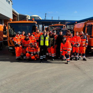 Das HEB-Team vor der Karnevalsreinigung am Sonntag. vergrössern