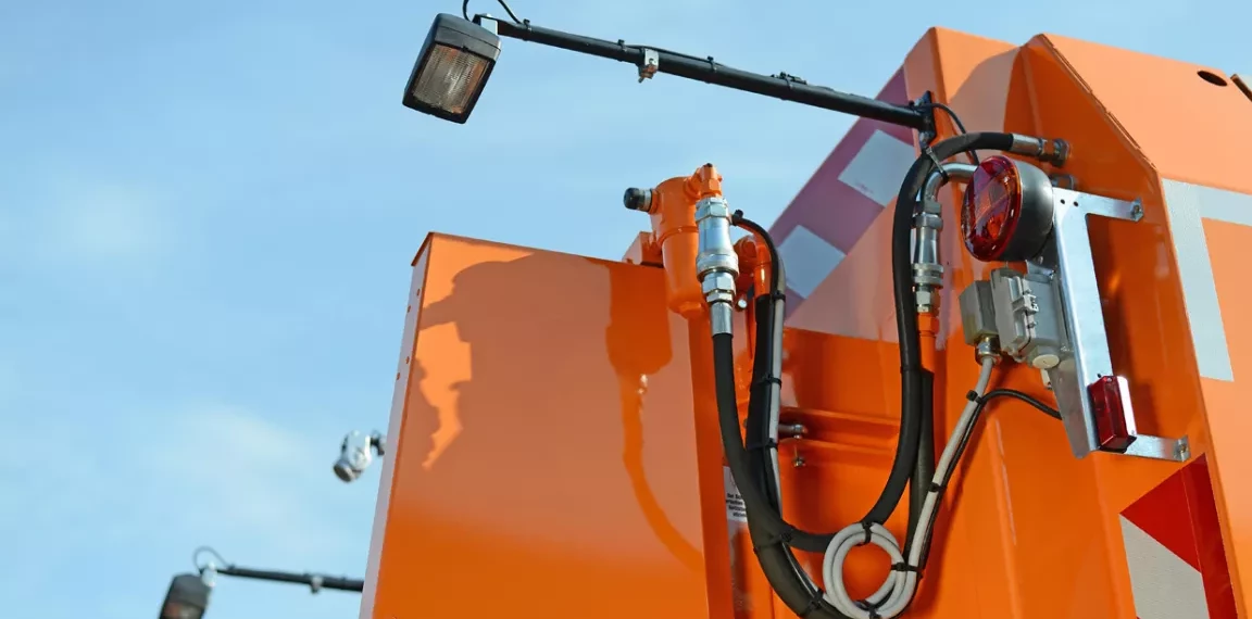 Elektrik an einem Müllwagen